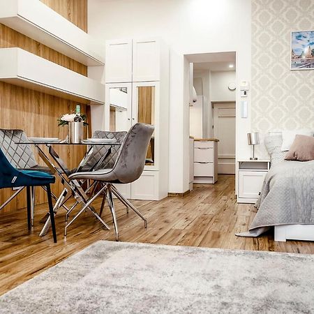 Bellini Apartment Budapest Bagian luar foto