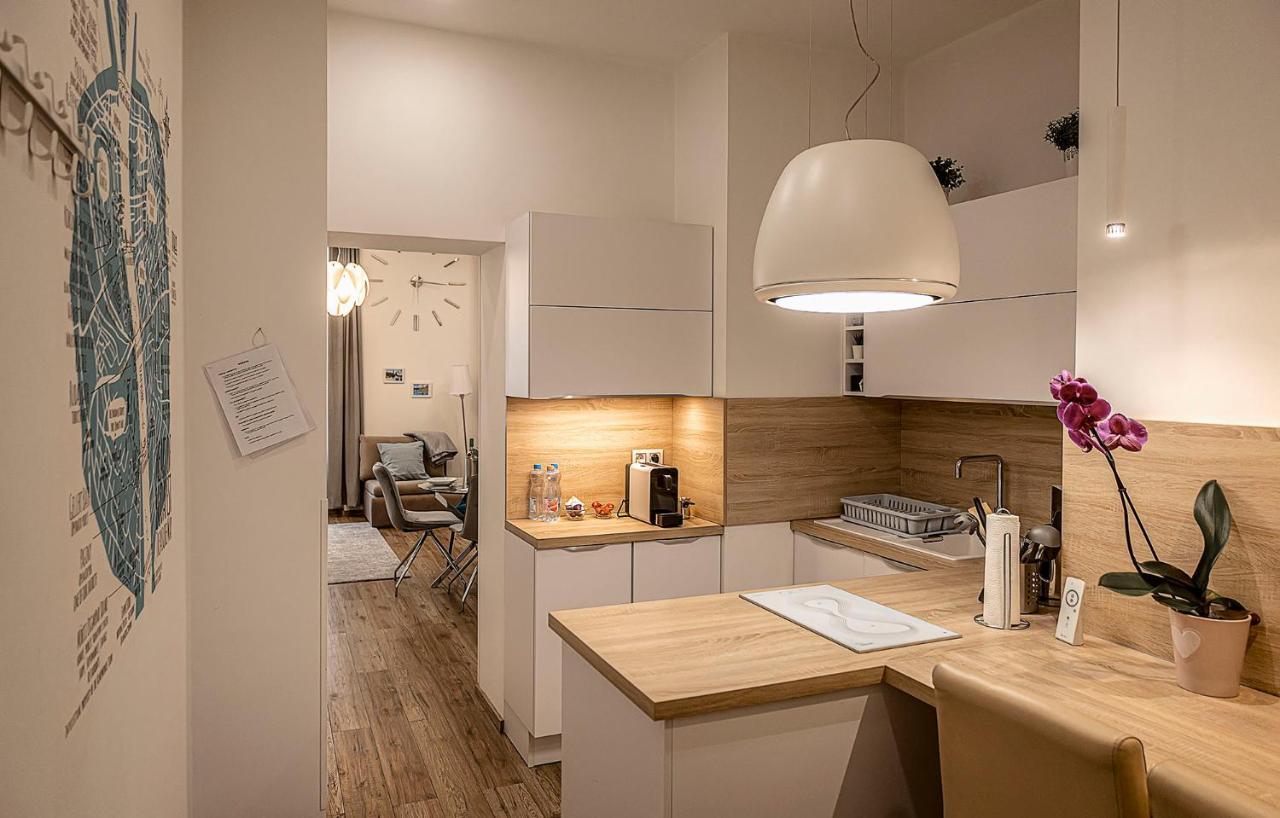 Bellini Apartment Budapest Bagian luar foto