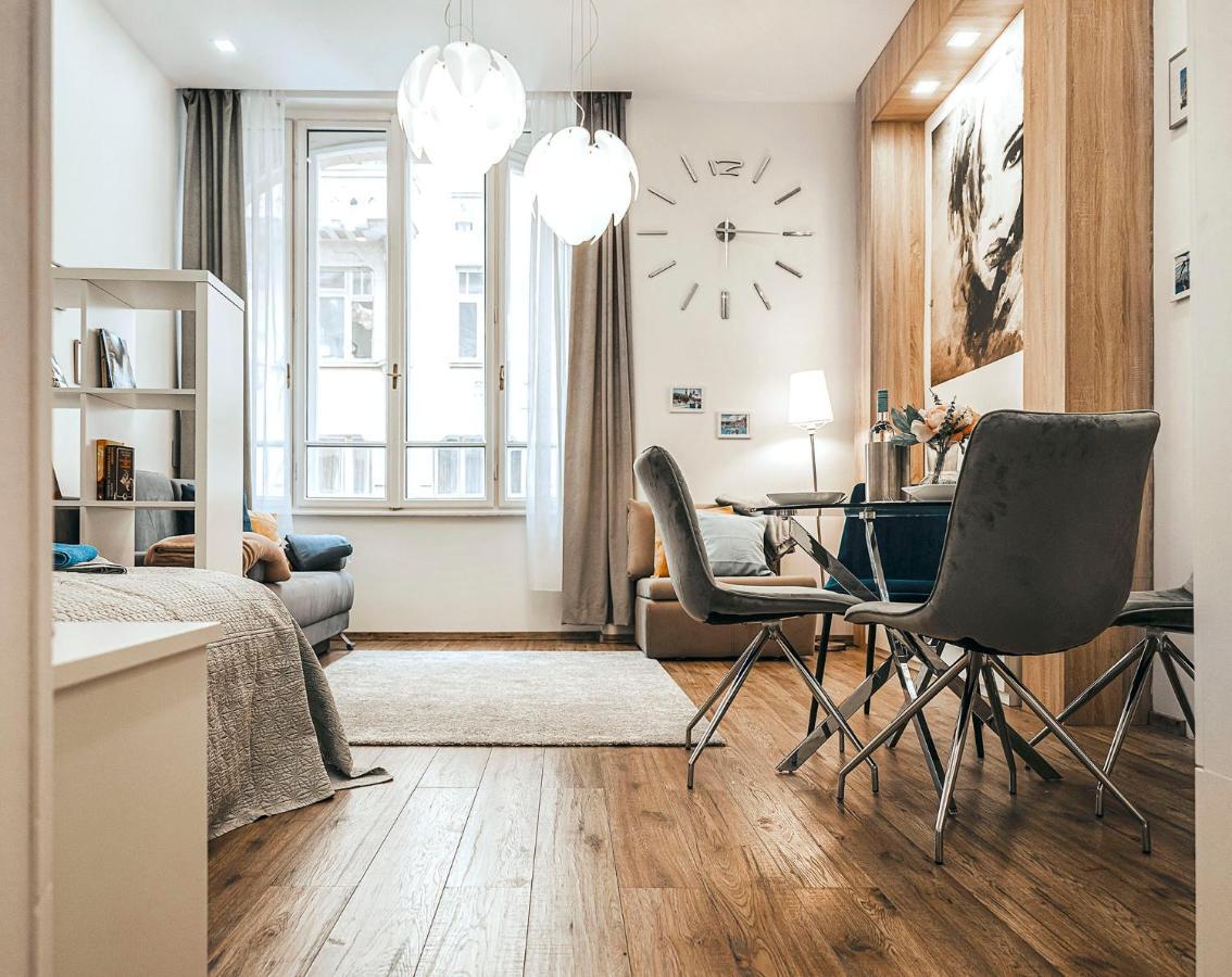 Bellini Apartment Budapest Bagian luar foto